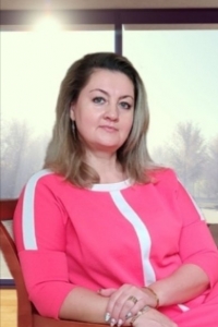 Анна Густо