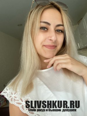 Анна Хомутова